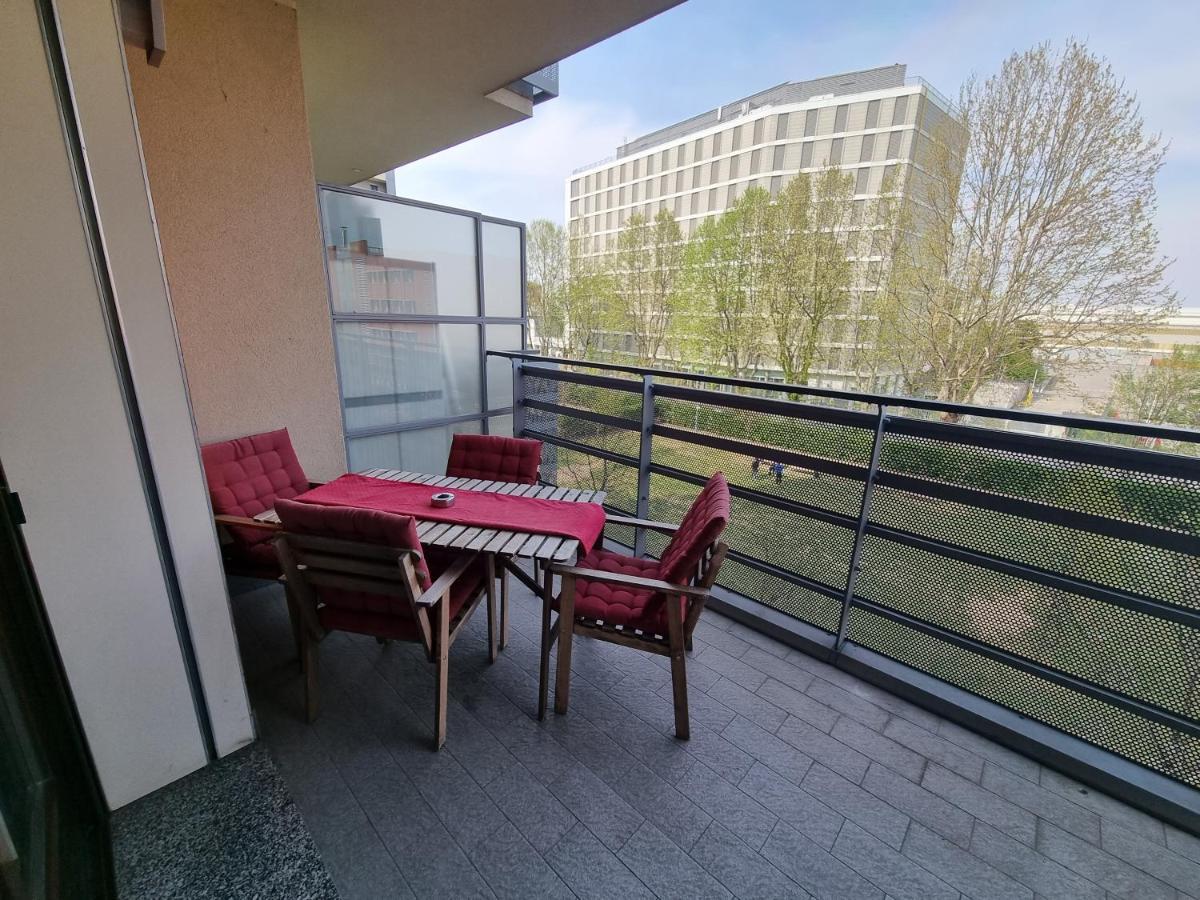 Ama Milano Intero Appartamento Bicocca Zona 9 Milão Exterior foto
